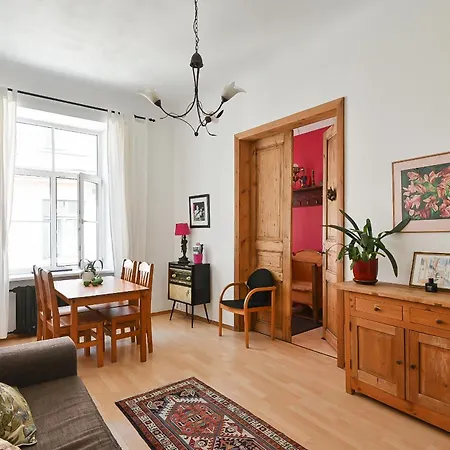 Apartment Heart Of Old